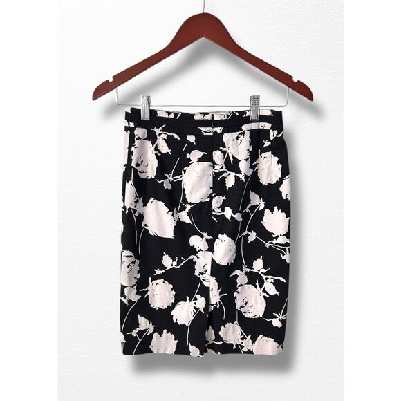 Boden Modern Pencil Skirt, Size 2P - Picture 4 of 8